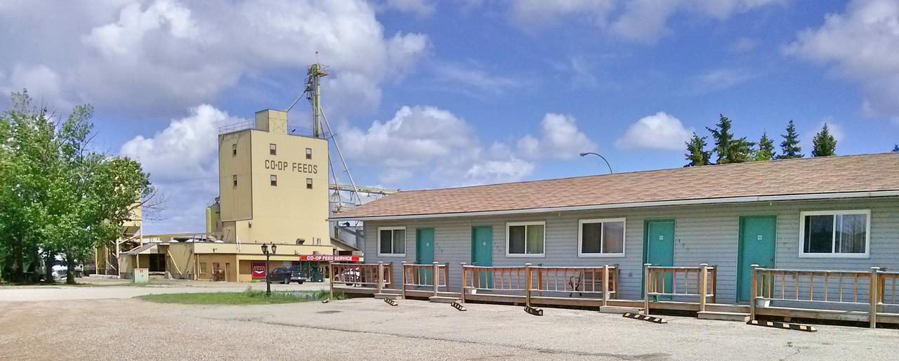 Moosomin Motel Екстер'єр фото