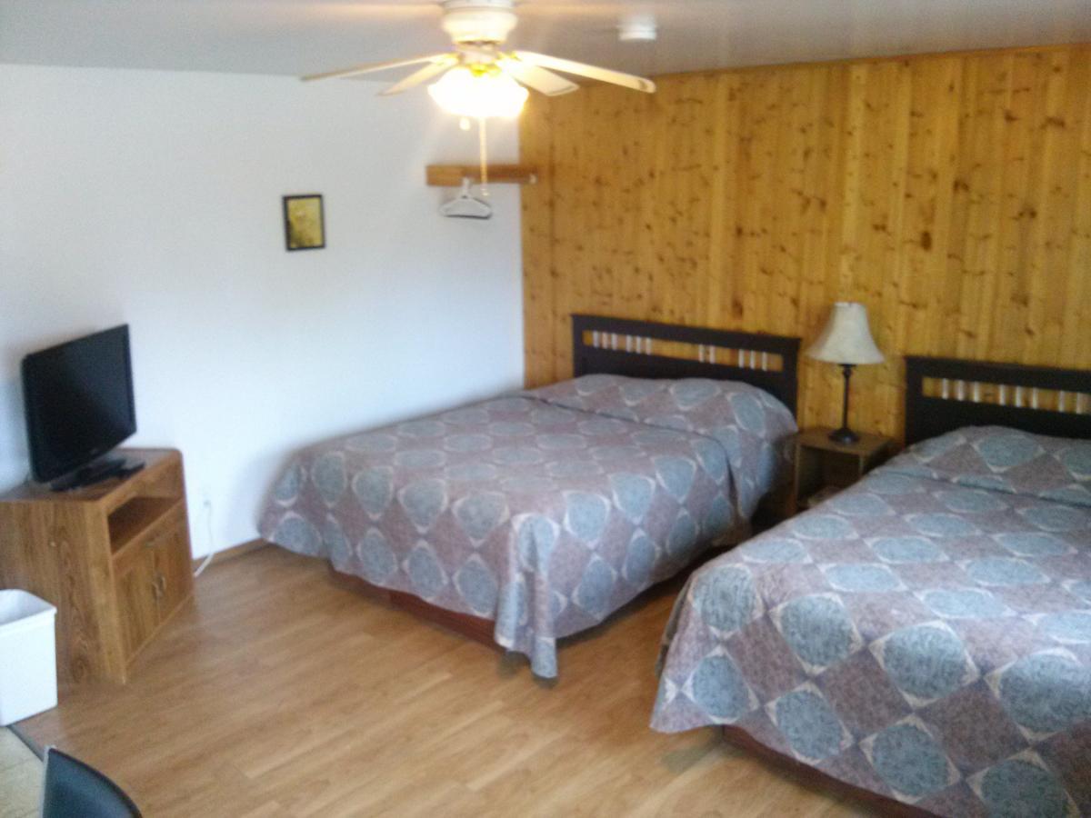 Moosomin Motel Екстер'єр фото