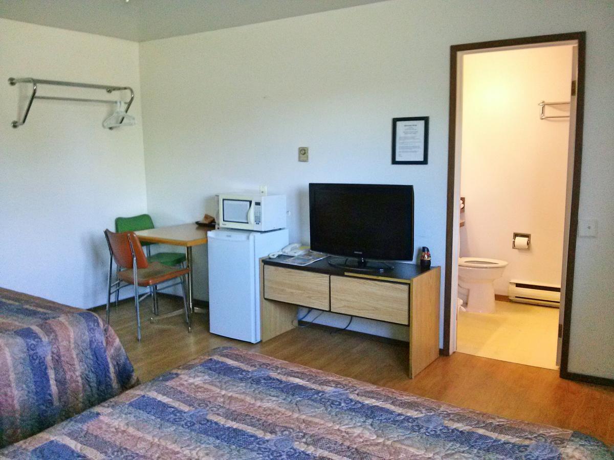 Moosomin Motel Екстер'єр фото