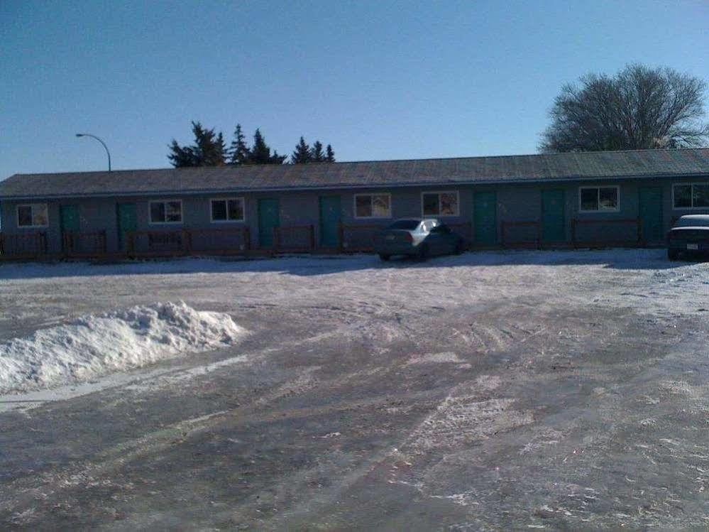 Moosomin Motel Екстер'єр фото