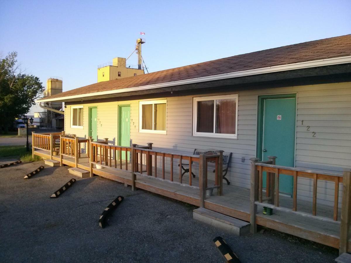 Moosomin Motel Екстер'єр фото